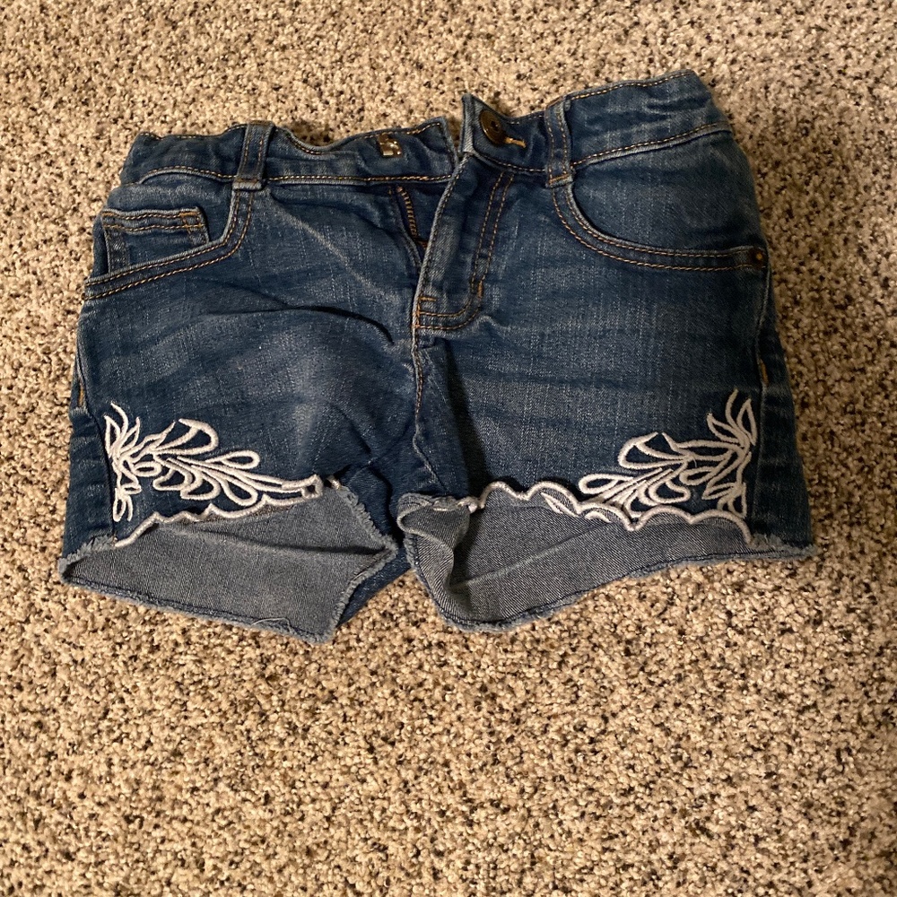 Super cute jean shorts